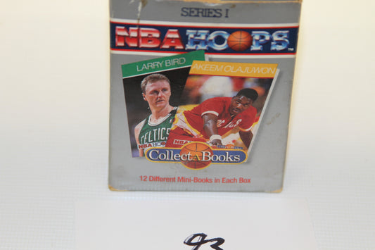 Close-up of 1990 NBA Hoops Collect-A-Books Series I box front