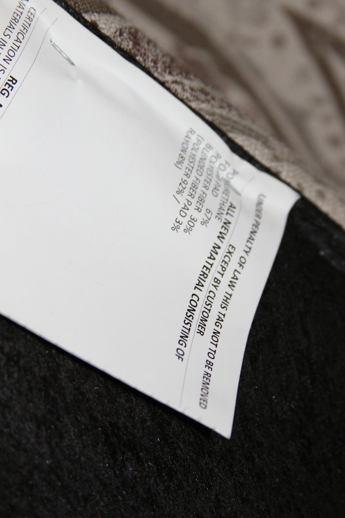 Contents and material tag for the La-Z-Boy chair