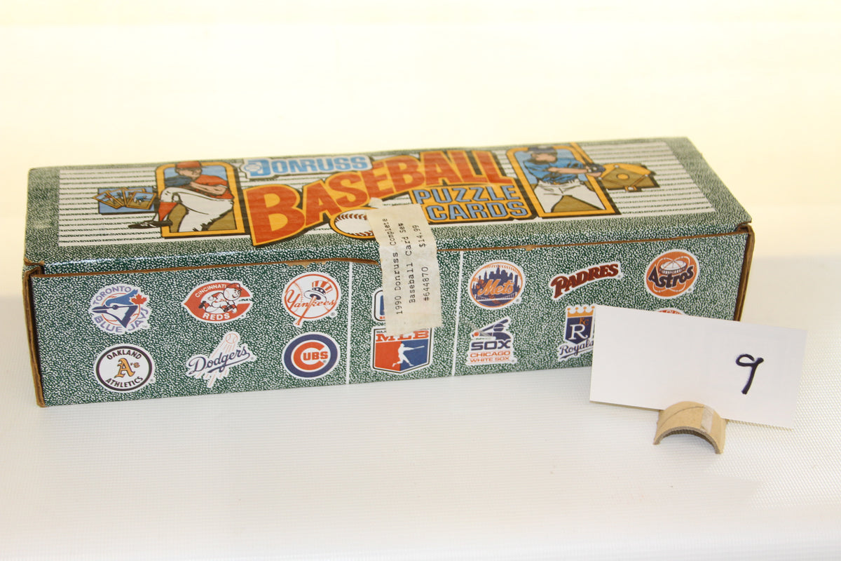 1990 Donruss Baseball Puzzle Cards box with MLB team logos