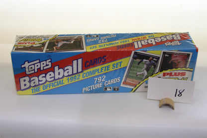Topps 1992 Baseball Cards Complete Set sealed box front view