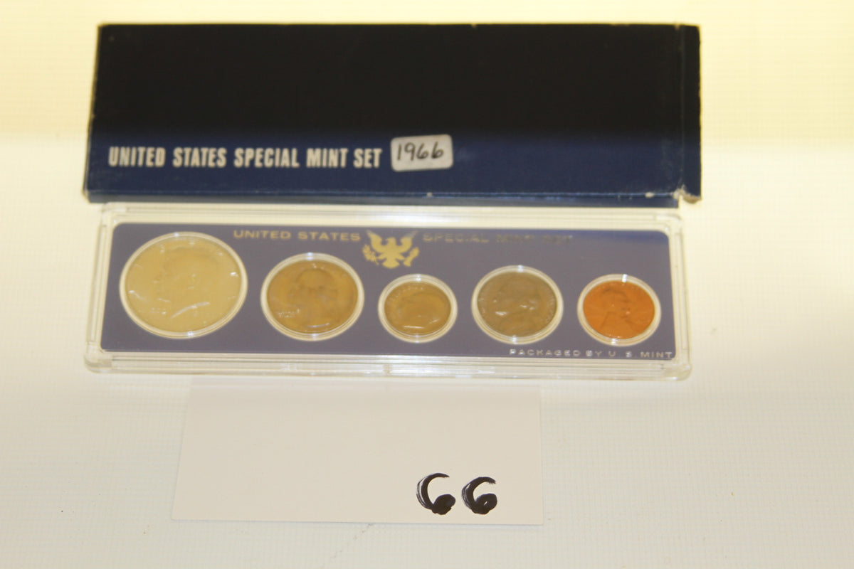 Full view of the 1966 United States Special Mint Set in display packaging