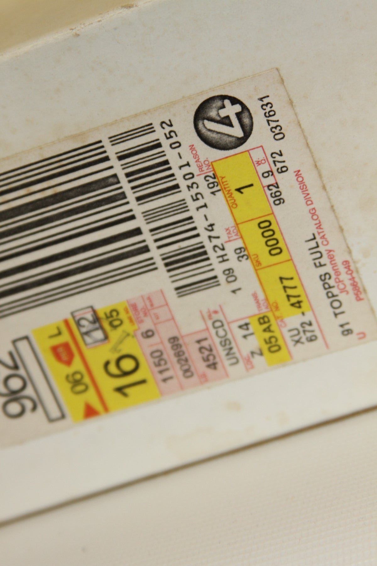 Closeup of 1991 Topps Baseball Cards product label and barcode