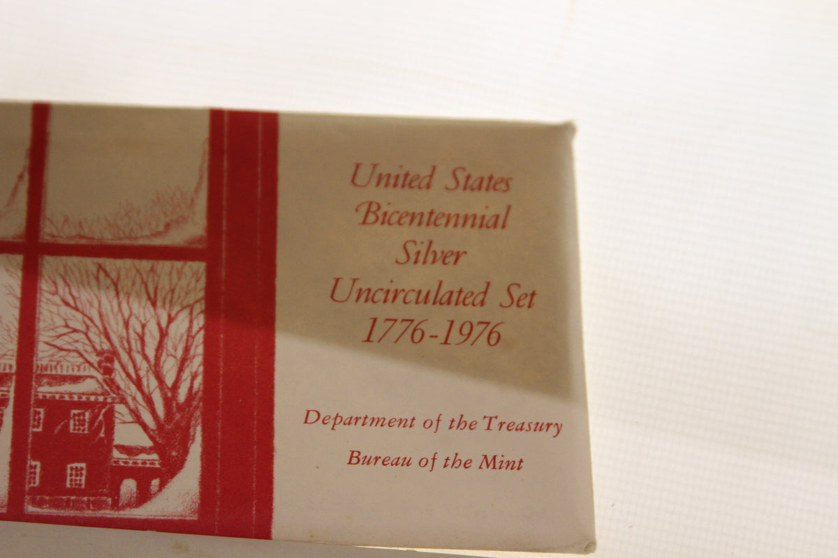 1976 US Bicentennial Silver Uncirculated Coin Set with certificate and packaging