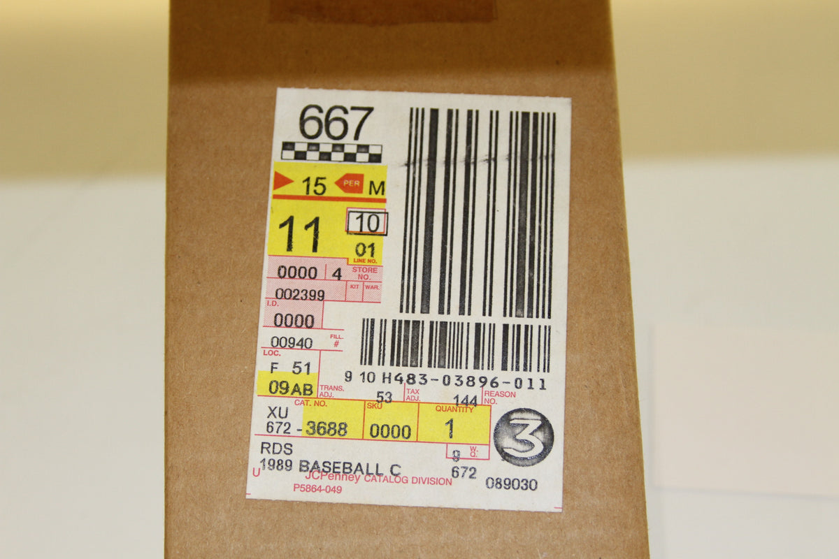 Box with large sticker showing barcode and Topps 1989 details