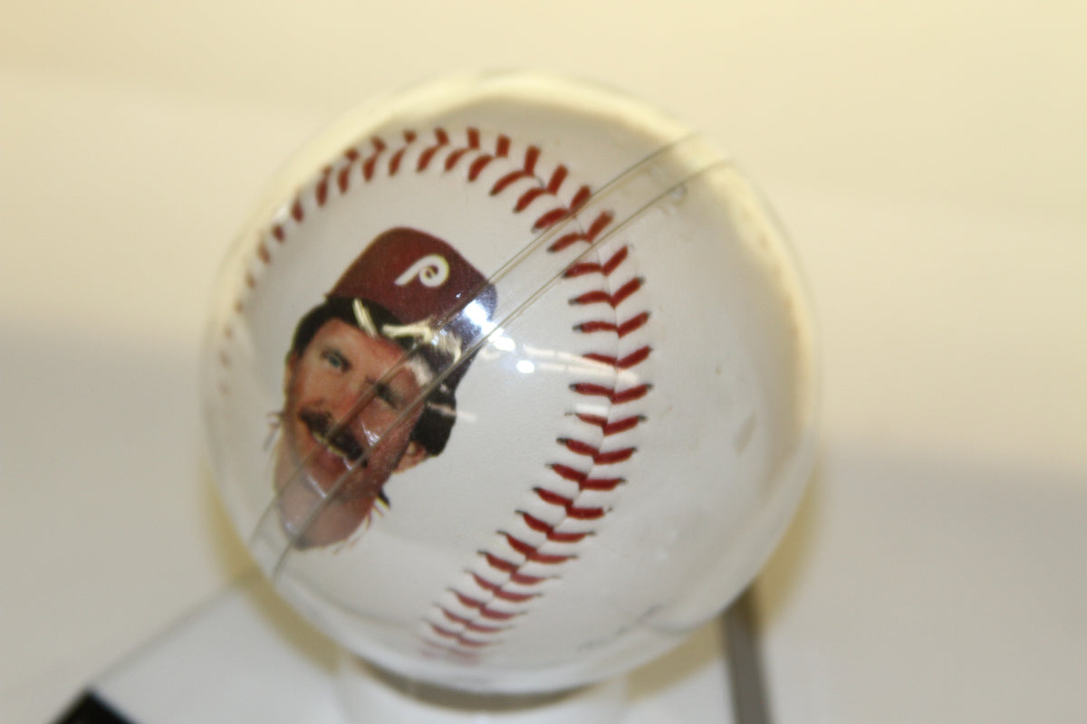 Portrait of Mike Schmidt printed on baseball
