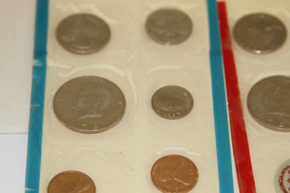 Closeup of 1972 U.S. Mint Set blue edged sleeve coins