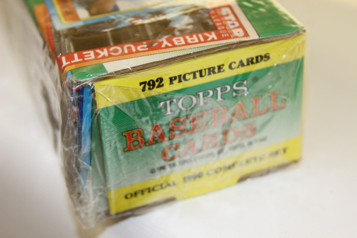 End view of sealed box showing 792 picture cards note and partial card edge