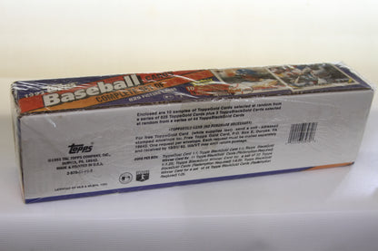 Back view of Topps 1993 Baseball Cards box showing manufacturer information and barcode