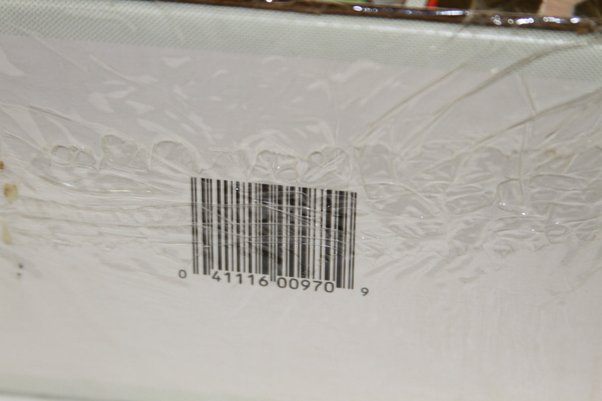 Close-up of barcode 04116009709 on 1990 Topps Baseball Cards box